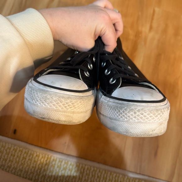 🖤CHUCK TAYLOR ALL STAR LEATHER PLATFORM🖤 - Picture 9 of 9